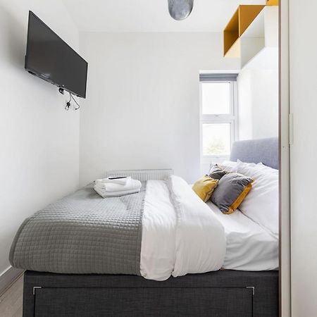 Functional Budget Stay With Wi-Fi And Laundry Facilities Near Tube Station London Bagian luar foto