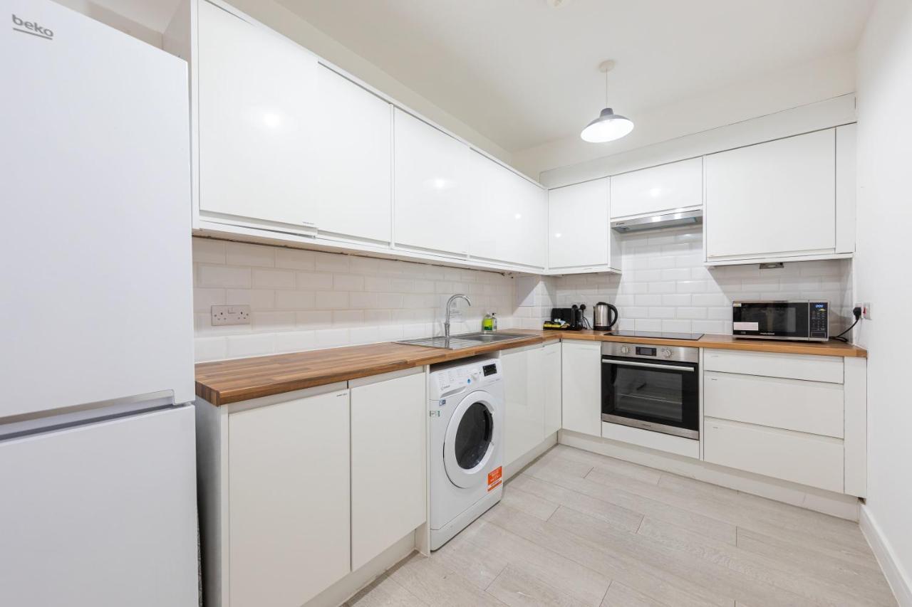 Functional Budget Stay With Wi-Fi And Laundry Facilities Near Tube Station London Bagian luar foto